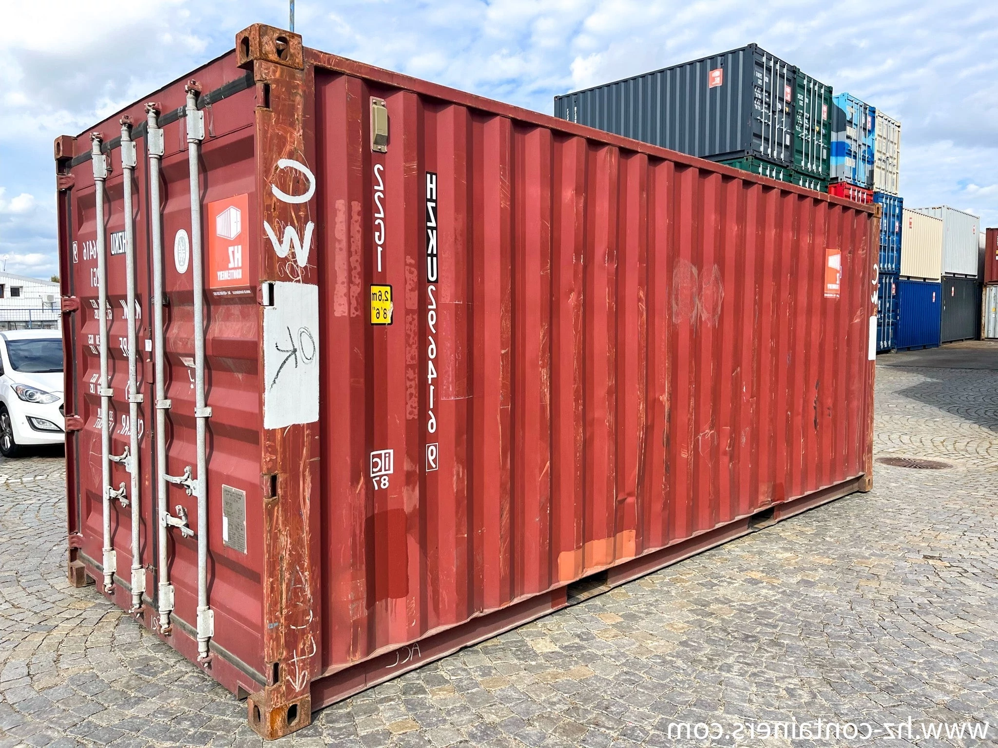 Contentor Marítimo 20 Pés High Cube (HC) - Aço Corten Robusto (Ref. 20178)