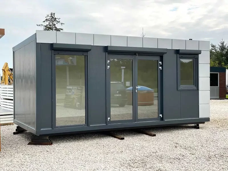 Contentor Modular Comercial Premium com Montra Envidraçada (Ref. C4100)