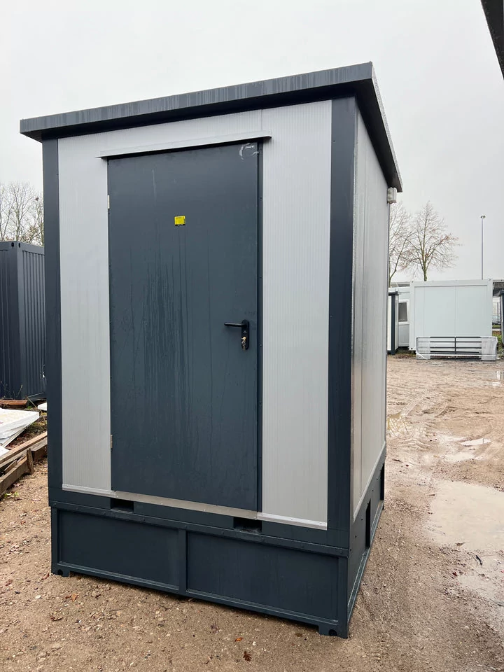 Contentor Sanitário 2,00 × 2,00 m com Cabina de Duche e Termoacumulador